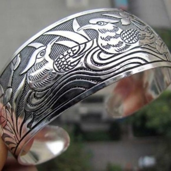Hand Crafted Jewelry - TIBET SILVER TOTEM BANGLE BRACELET 17